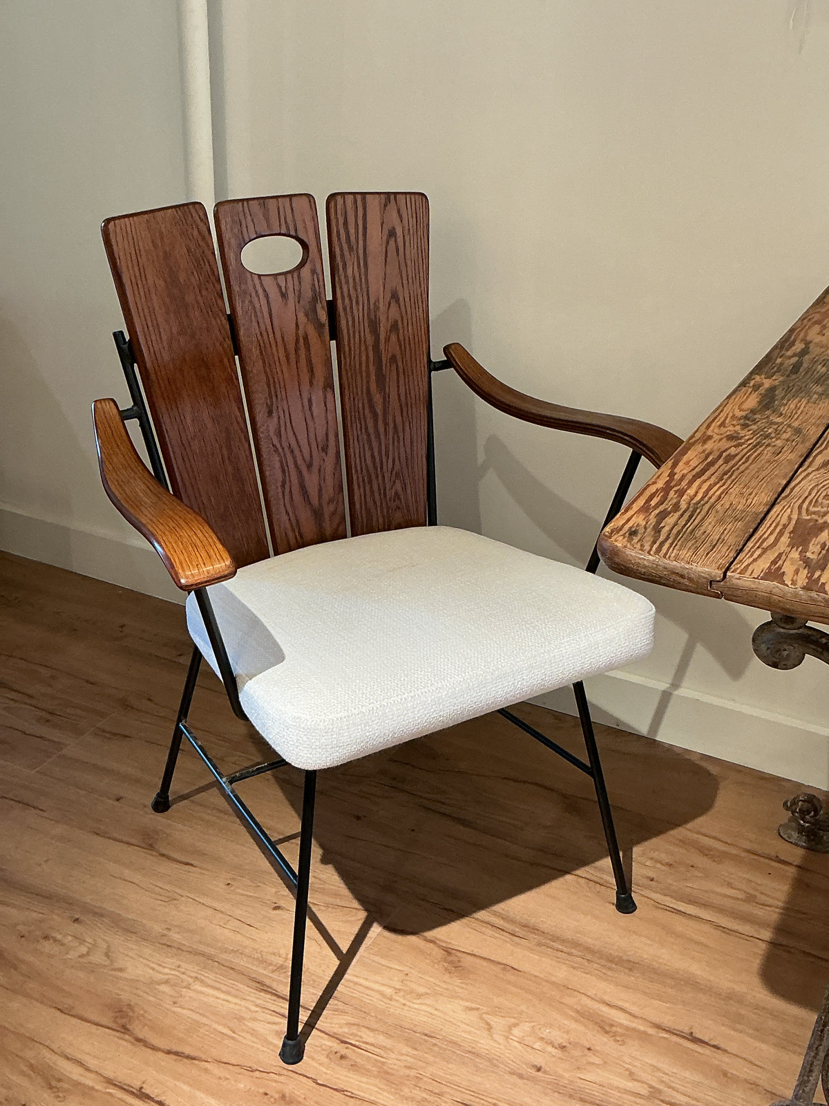 McCarthy Chair